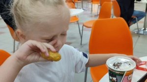 Алисия.. игрушка из Вкусно и точка.. удача)) август 2025г.