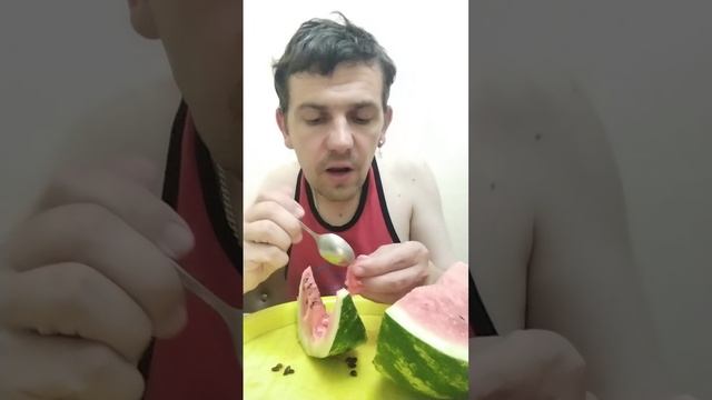 Обжор очень вкусный сахарный арбуз из Пятерочки