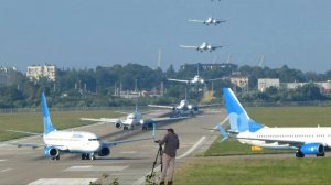 Боинг 737 - Десять посадок с великолепным видом на полосу. Самолеты в Сочи.