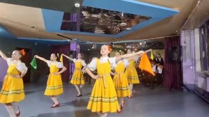 Ансамбль "Дивертисмент" Дербенко "Россияночка"