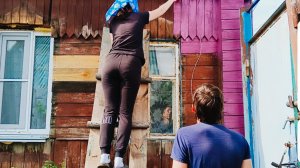 Завершаем вторую сторону дома..покраска.. Мы пошли в центр ..Покупка..