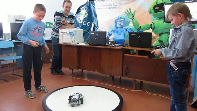 Сумо Управляемых роботов Lego NXT смотреть онлайн