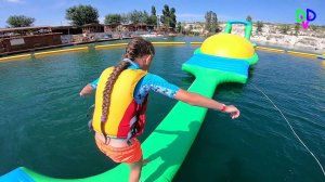 Диана и Даня отправились в парк испытаний на воде.