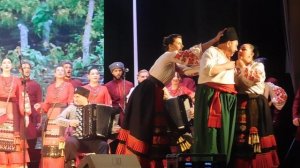 Выступление Кубанского казачьего хора