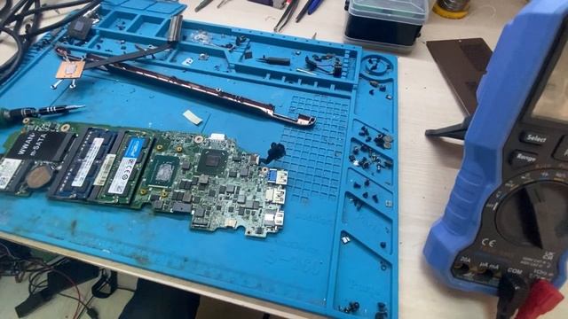 Ремонт Dell Vostro 3360 не включается после залития. смотреть онлайн