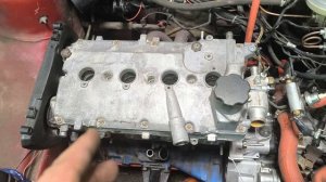 Мотор 1.9 установлен под капот.