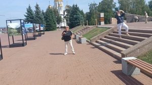 Вы только вдумайтесь в слова*ОНА ПРИВЫКЛА ЖИТЬ ОДНА И МИР НИ С КЕМ СВОЙ НЕ ДЕЛИЛА ОНА РЕШАЛА САМА...