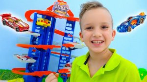Влад и Ники играют в автомойку и город Hot Wheels! Веселое видео для детей!