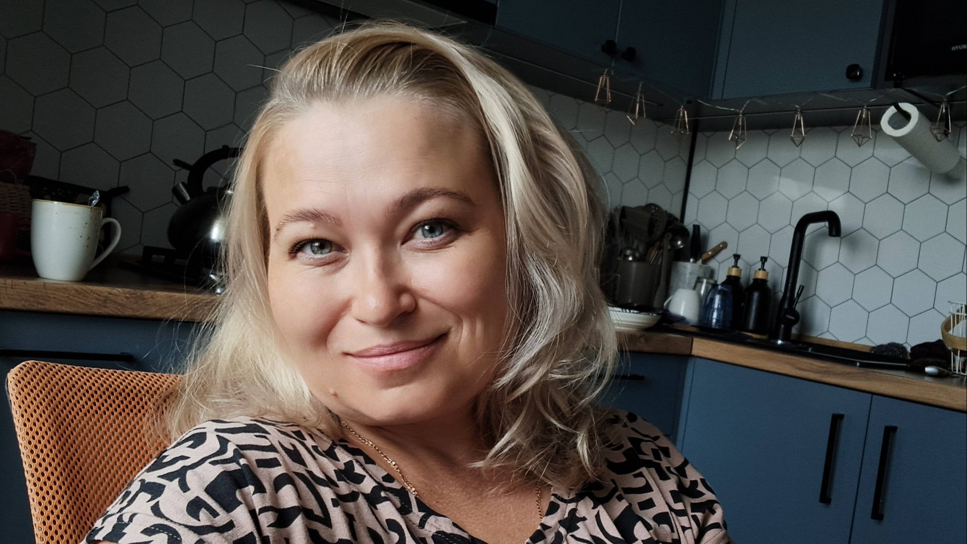 Все остатки извяжу. Что связала? Что свяжу? смотреть онлайн