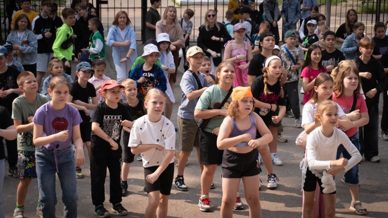 "Наш контент" танцует смотреть онлайн