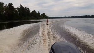 Водные покатушки на лыжах