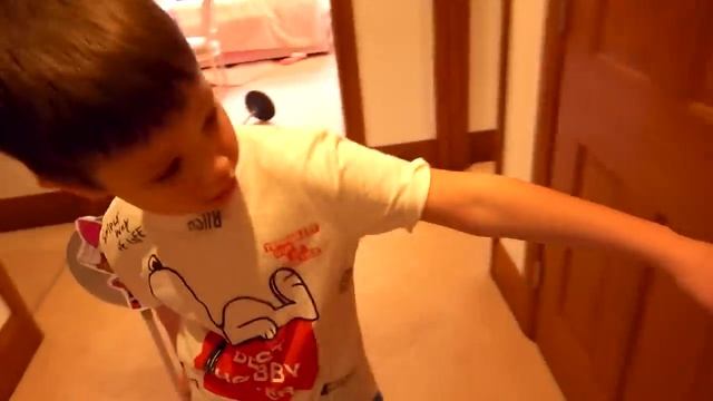 Мистер макс ищет яйца лол смотреть онлайн