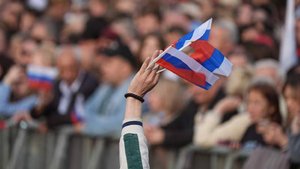 Ведущие эксперты рассказали о значении российского триколора