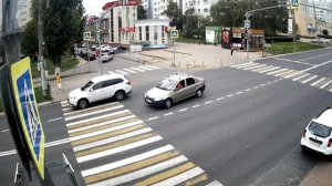 ДТП в Белгороде "Барышня за рулем Kia"