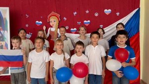 Международный Бессмертный Полк поздравляет с Днем Флага России. Таджикистан