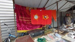 Барахолка кипит, куча антиквариата. Санкт-Петербург.