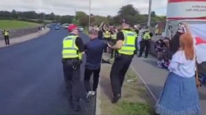 В Британии арестовали мужчину за то, что он крикнул в толпе «Мы любим бекон» !!!