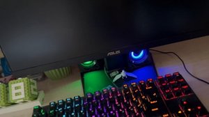 Обзор моего места, где снимается видео.