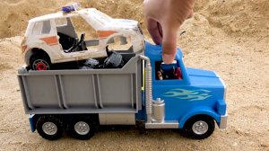 Найдите машину скорой помощи с игрушечным грузовичком