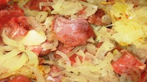 Гуляш из говядины с грибами