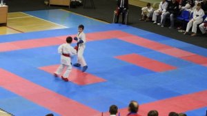 Поединок по спортивному каратэ (правила WKF)