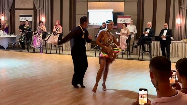 Budapest Ball 2025 | Cha-cha-cha | Professional Latin | Tamas Gellai - Daria Vorobchenko смотреть онлайн