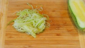 Фриттата со спагетти из цукини