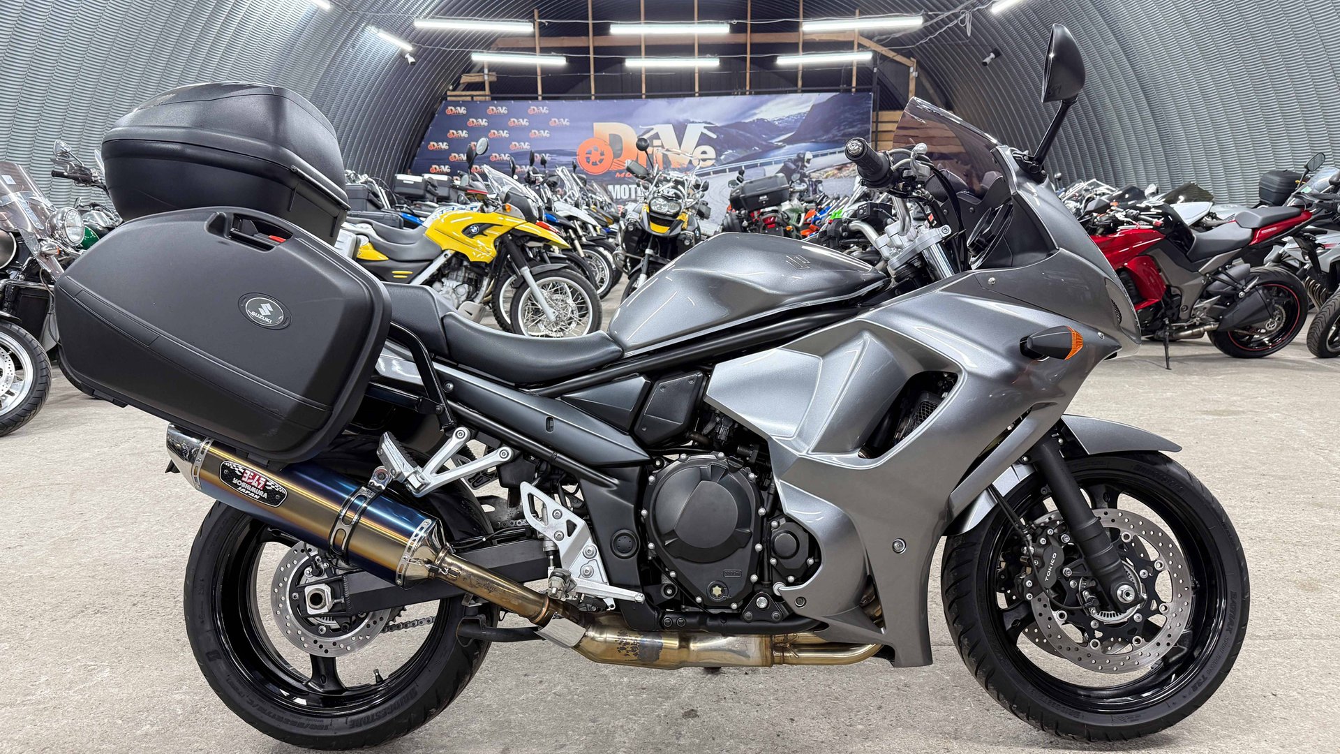 Обзор Suzuki GSX 1250FA |В НАЛИЧИИ| смотреть онлайн