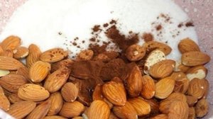 Жареный миндаль