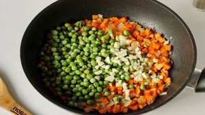 Жареный рис с яйцом