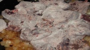 Гуляш из свиной печени