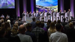 Вот собрались мы опять