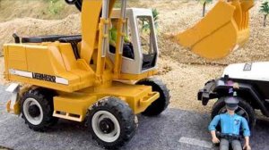 Поиграйте с Забавным Волшебным песком.