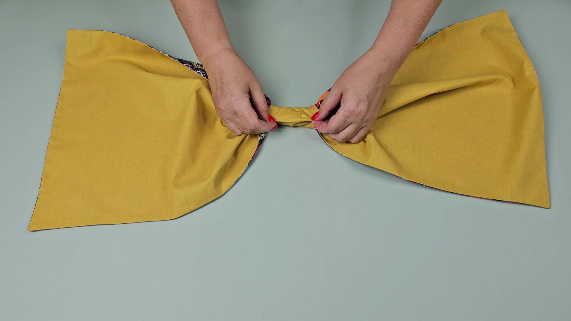 Сумка за 20 минут! Простая и удобная выкройка для начинающих смотреть онлайн