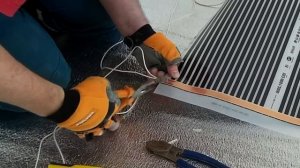 Монтаж пленочного инфракрасного пола