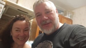 Может у оранжевой речке там ещё грустят человечки ...