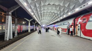 Новое путешествие на двухэтажном поезде.