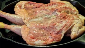 Домашняя курица в духовке