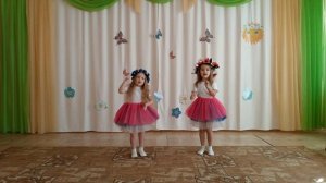 Песня "Здравствуй, лето" в исполнении воспитанниц МБДОУ "Детский сад №63" г. Барнаул