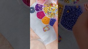 шью и украшаю чехол для вещичек💗🪡