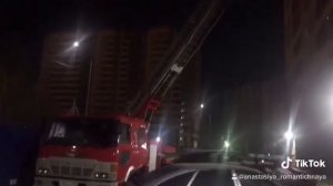 Поздравление  на пожарной машине!