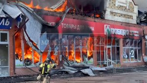 Прокуратура ведет проверку по факту пожара в торговом центре Михайловска