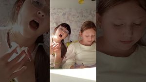 типичная задняя парта твоей школе