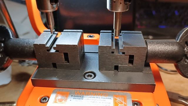 Обзор китайского станка для изготовления ключей смотреть онлайн