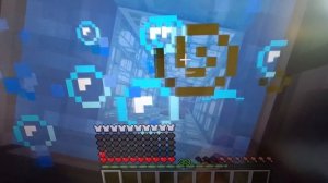 Я играл один на сервере, но кто то меня затролил в Майнкрафт.