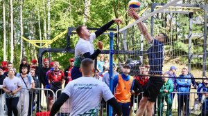 Семейная эстафета, лазертаг, перетягивание каната. Как проходит турслет МВД Беларуси?