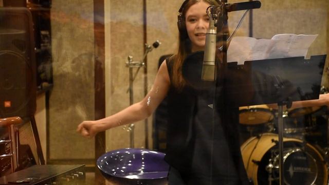 Первый шаг Мая Егорова backstage записи трека смотреть онлайн