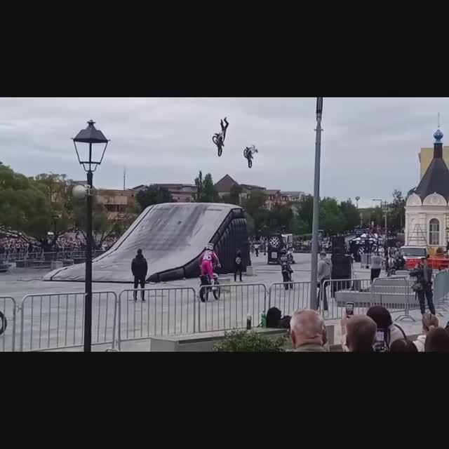 трюки мотоцикл /Fmx13