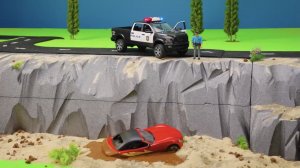 Упала машина в обрыв играем