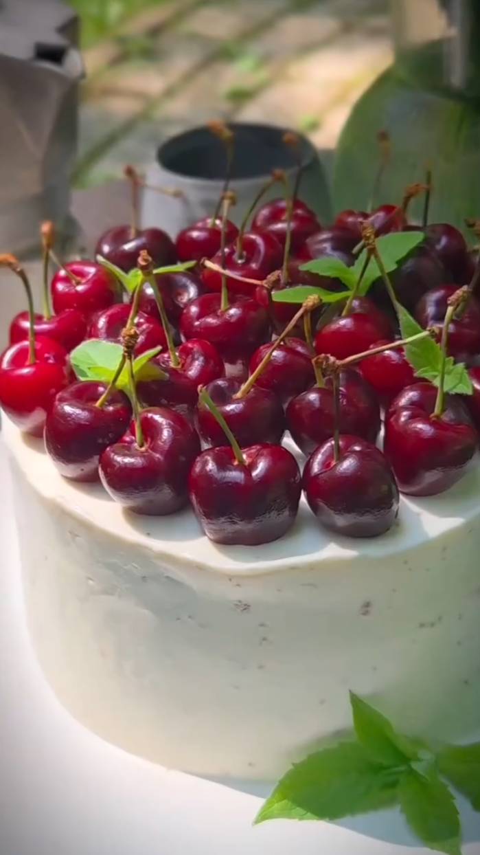 Шоколадный тортик с вишней 🍒🍫